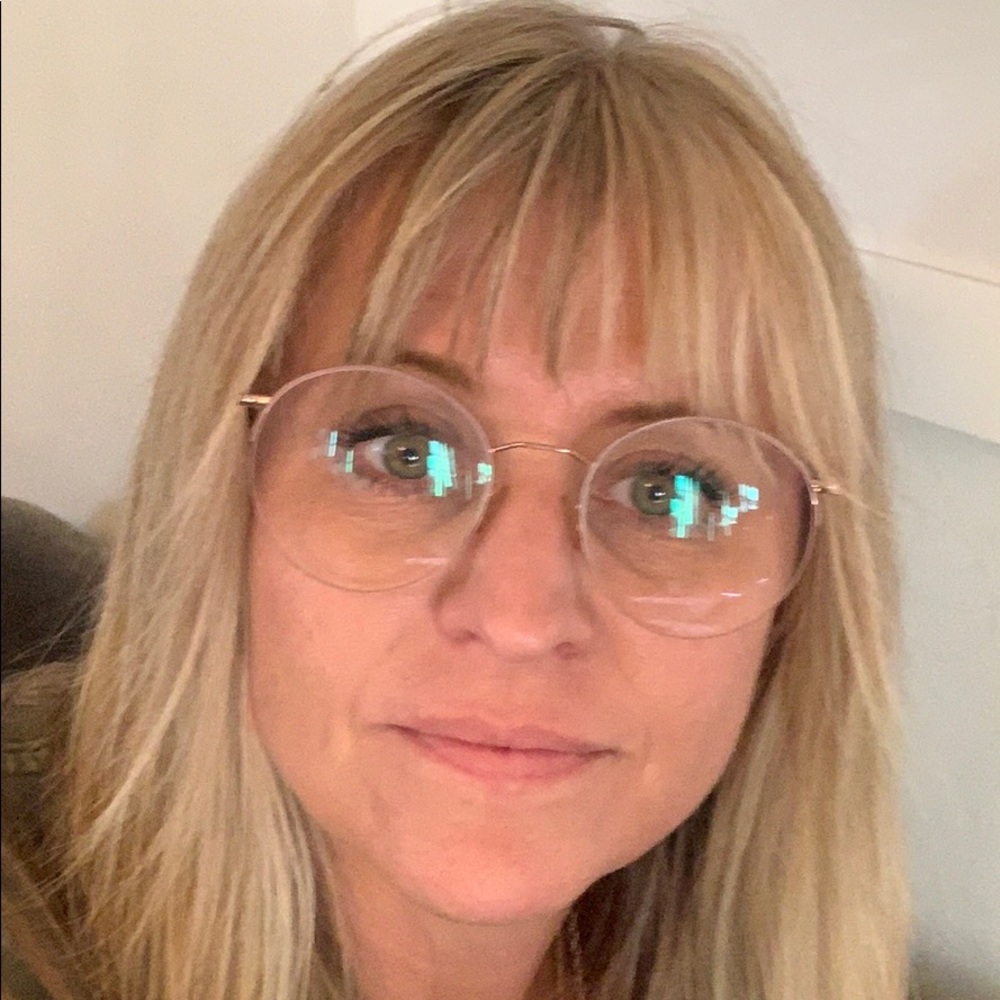 Meet your Posher, Jennifer